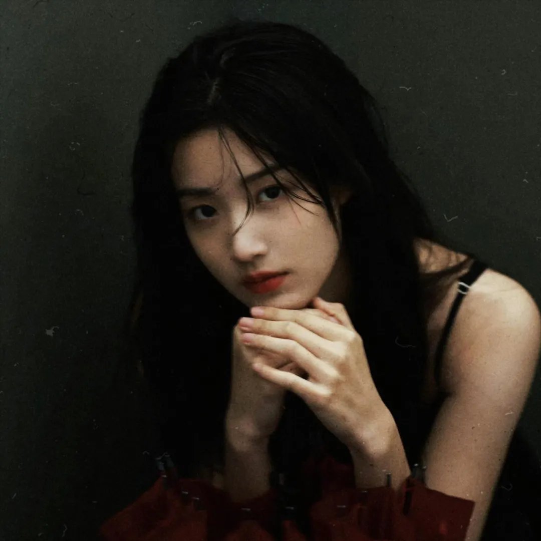 金光松美的四块石板